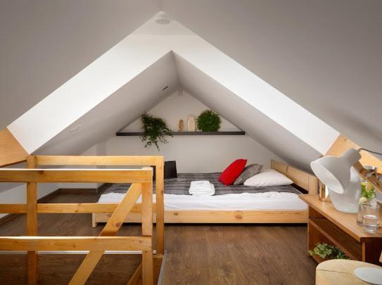 Apartamenty U Harrego I Przy Stawie Spa Z Klimatyzacja, Balia, Sauna, Ogrodem I Parkingiem Kudowa-Zdrój Kültér fotó