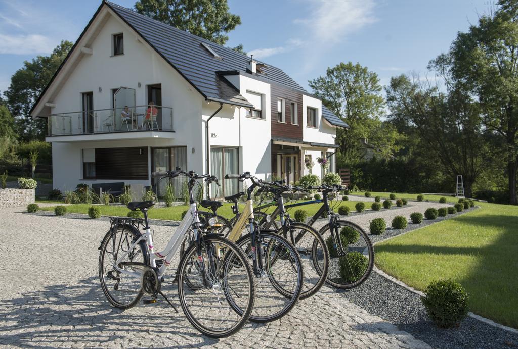 Apartamenty U Harrego I Przy Stawie Spa Z Klimatyzacja, Balia, Sauna, Ogrodem I Parkingiem Kudowa-Zdrój Kültér fotó